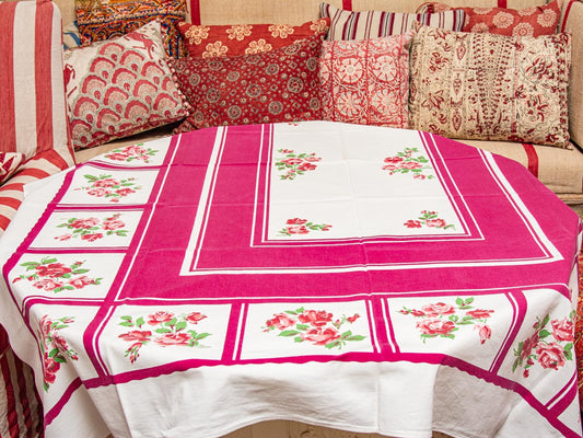 Vintage Floral Rose & Pink Border 1950s Tablecloth