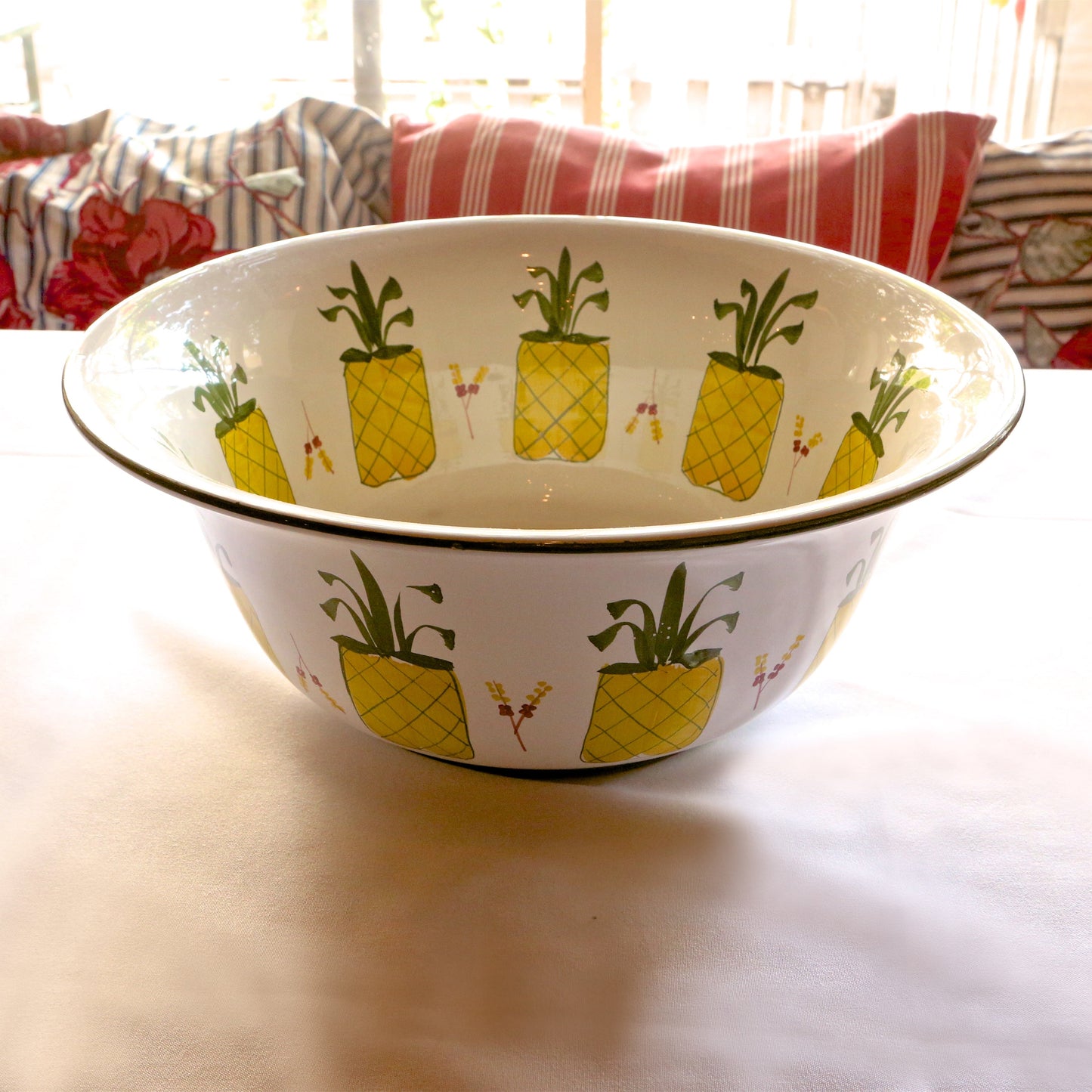 Grand Serving Bowl