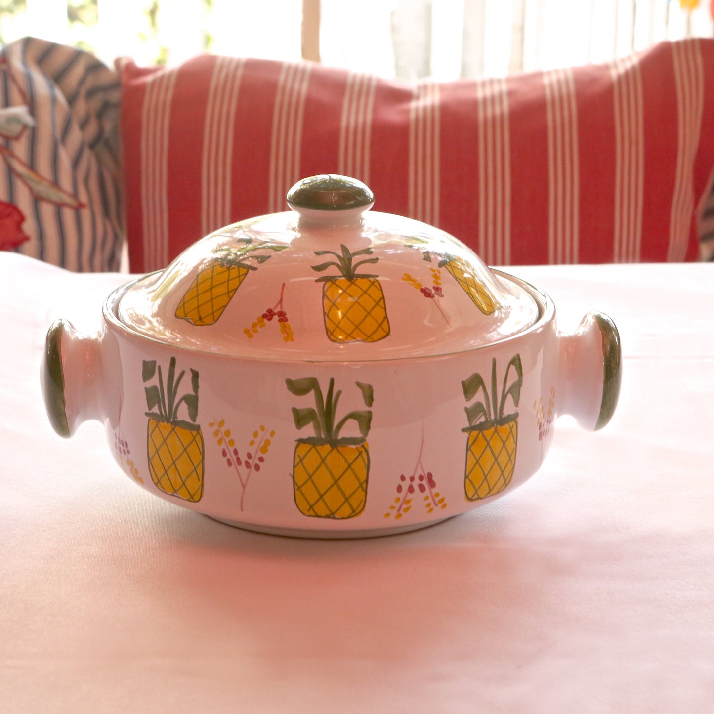 Medium Serving Casserole with Lid