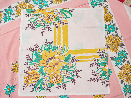 Handmade Yellow Floral Napkins –– Vintage Textile from Mid-Century Tablecloths, Set of 2