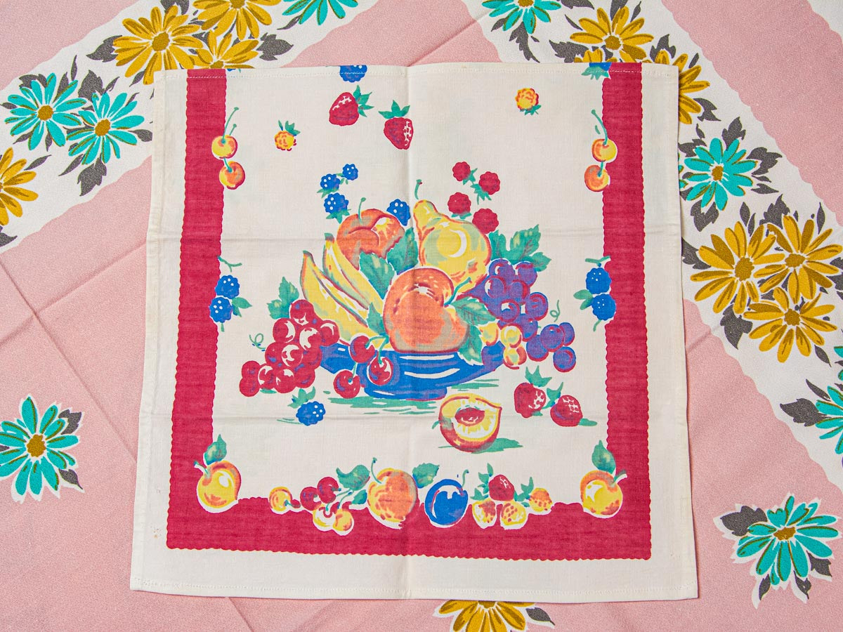 1950s Fruit Bowl Napkins – Vibrant Mid-Century Print, Set of 2