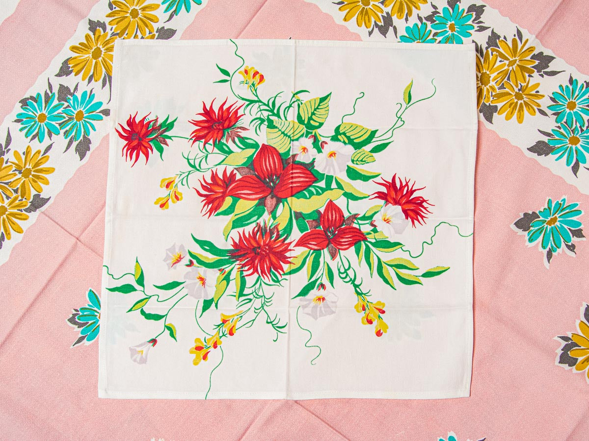 1950s Scarlet Bloom Napkins – Vintage Floral Print, Set of 6