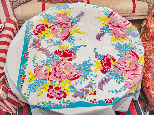 Vintage Floral Bold Bouquet 1950s Tablecloth
