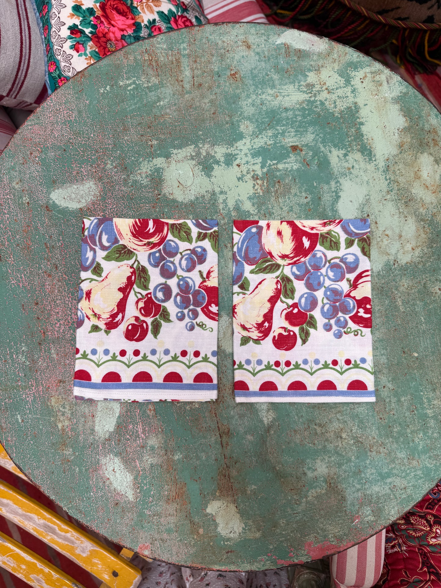 Handmade Fruit Basket Napkins –– Vintage Textile from Mid-Century Tablecloths, Set of 2