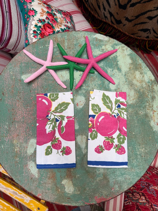 Handmade Magenta Fruit Napkins –– Vintage Textile from Mid-Century Tablecloths, Set of 2