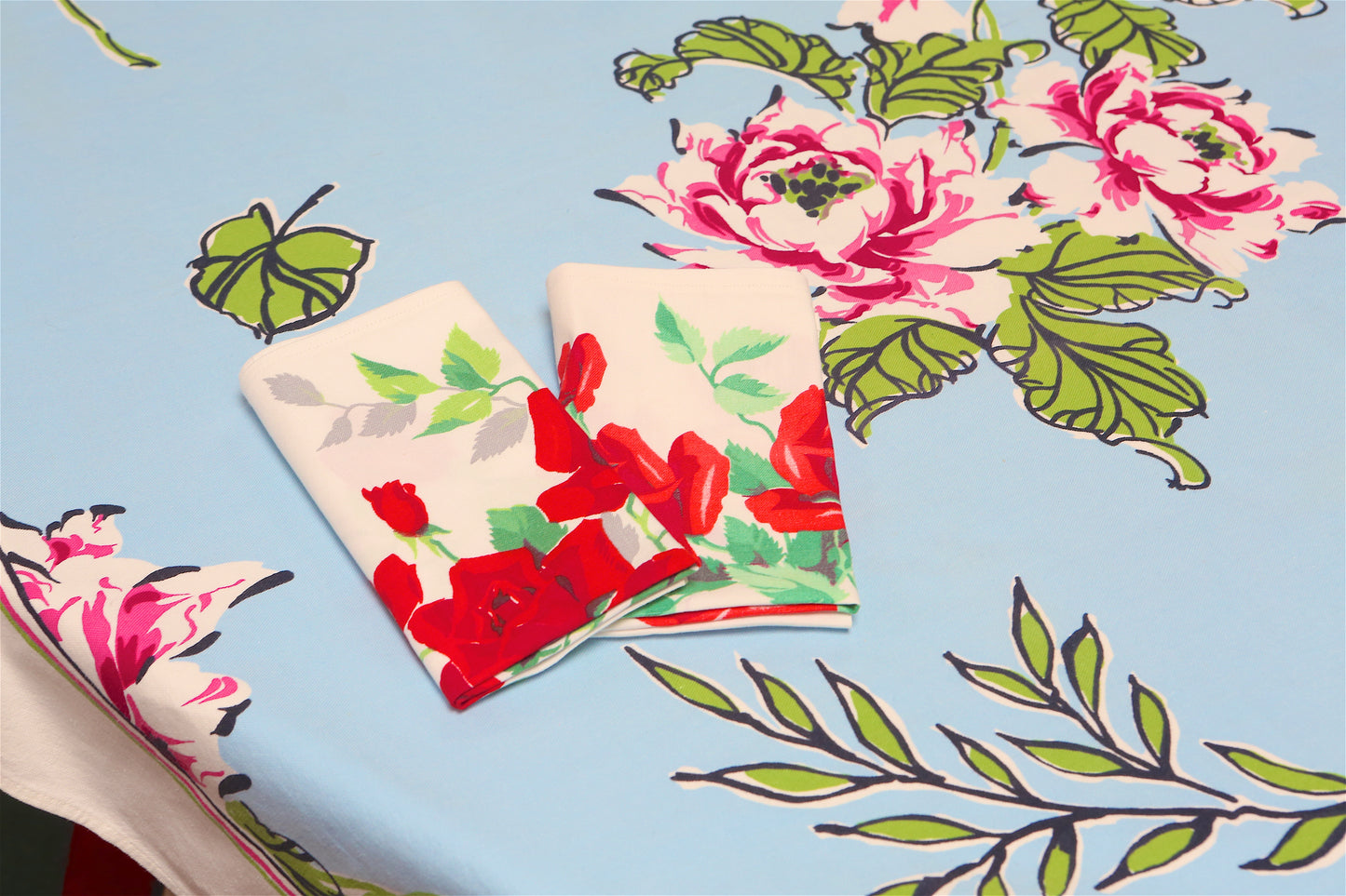 Handmade Rose Napkins –– Vintage Textile from Mid-Century Tablecloths, Set of 2