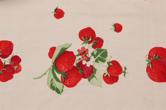 1950s Strawberry Tablecloth – Vintage Classic American Fruit Print – 2 sizes available