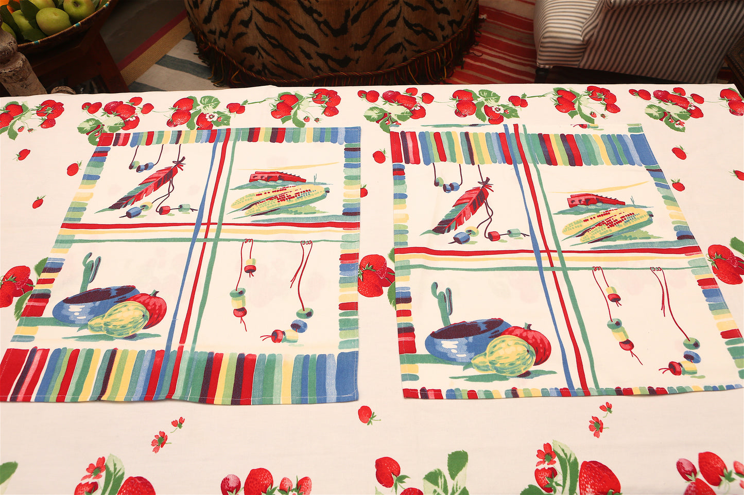 Handmade Southwest Motif Napkins –– Vintage Textile from Mid-Century Tablecloths, Set of 2