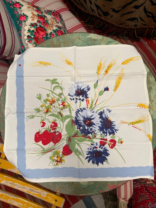 Handmade Wildflower & Wheat Napkins –– Vintage Textile from Mid-Century Tablecloths, Set of 2