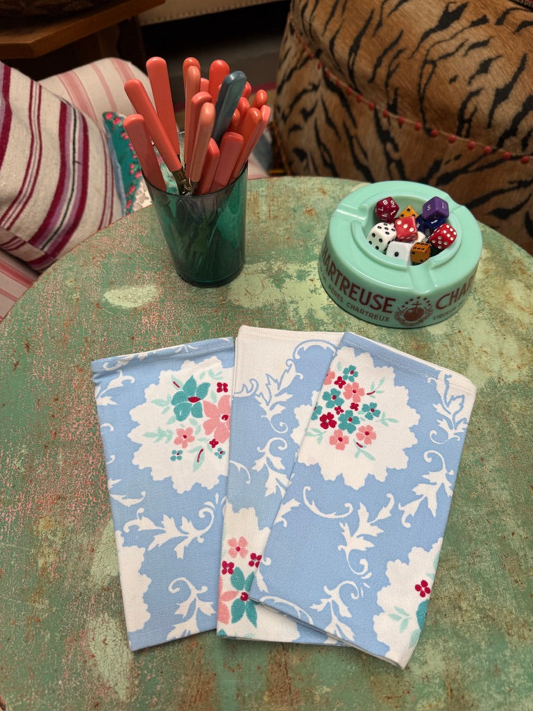 Handmade Powder Blue Medallion Napkins –– Vintage Textile from Mid-Century Tablecloths, Set of 3
