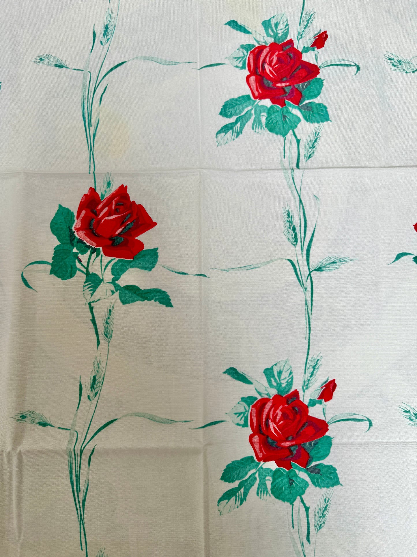 1950s Red Rose Tablecloth – Vintage Romantic Floral Print